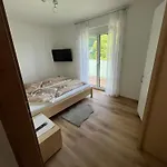 בית אירוח Gastehaus Dollenz