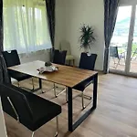בית אירוח Gastehaus Dollenz Tiebitsch